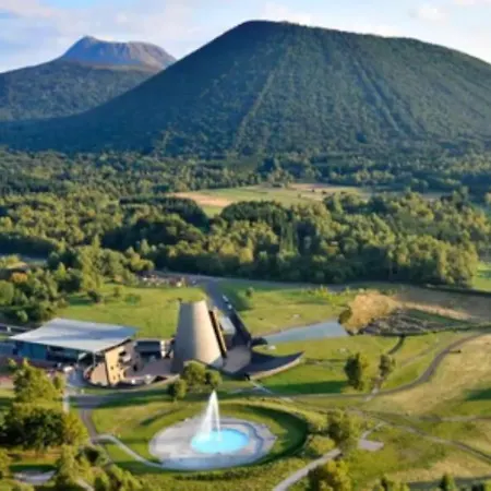 Un Havre De Paix A La Campagne Pres Vulcania La Goutelle